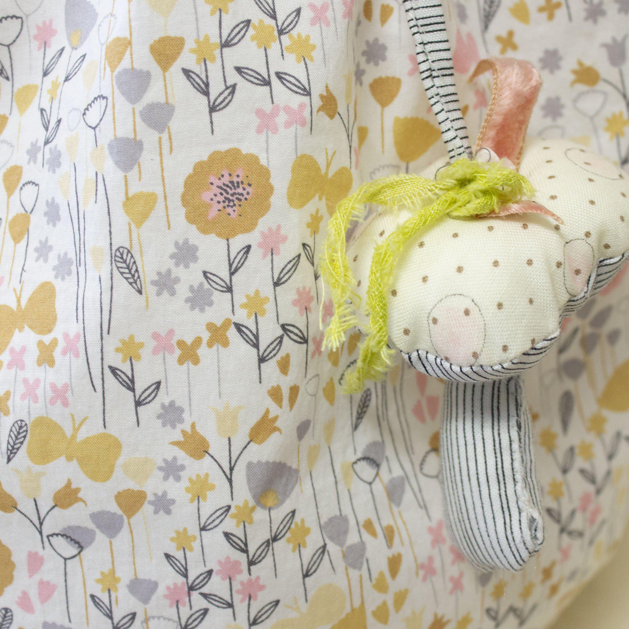 RETIRED - Hutch Studio - Miss Garden Delight - One Of A Kind Bunny - Image 5
