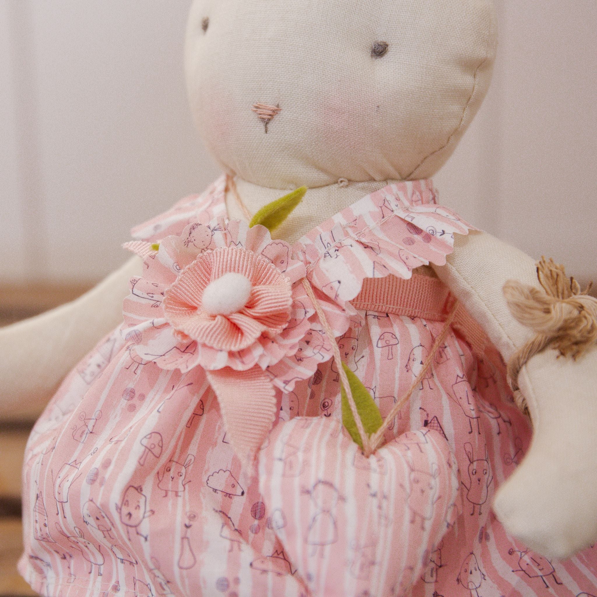 RETIRED - Hutch Studio - Pretty Sweet Penny - Hand-Crafted Cream Bunny - Image 3