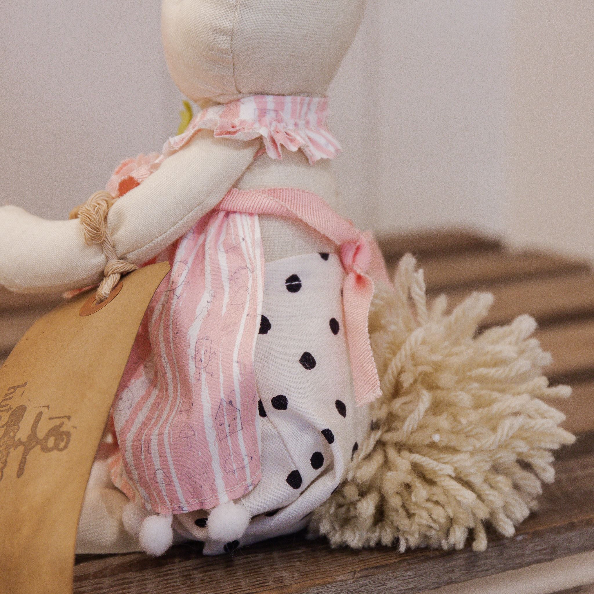 RETIRED - Hutch Studio - Pretty Sweet Polly - Hand-Crafted Cream Bunny - Image 4