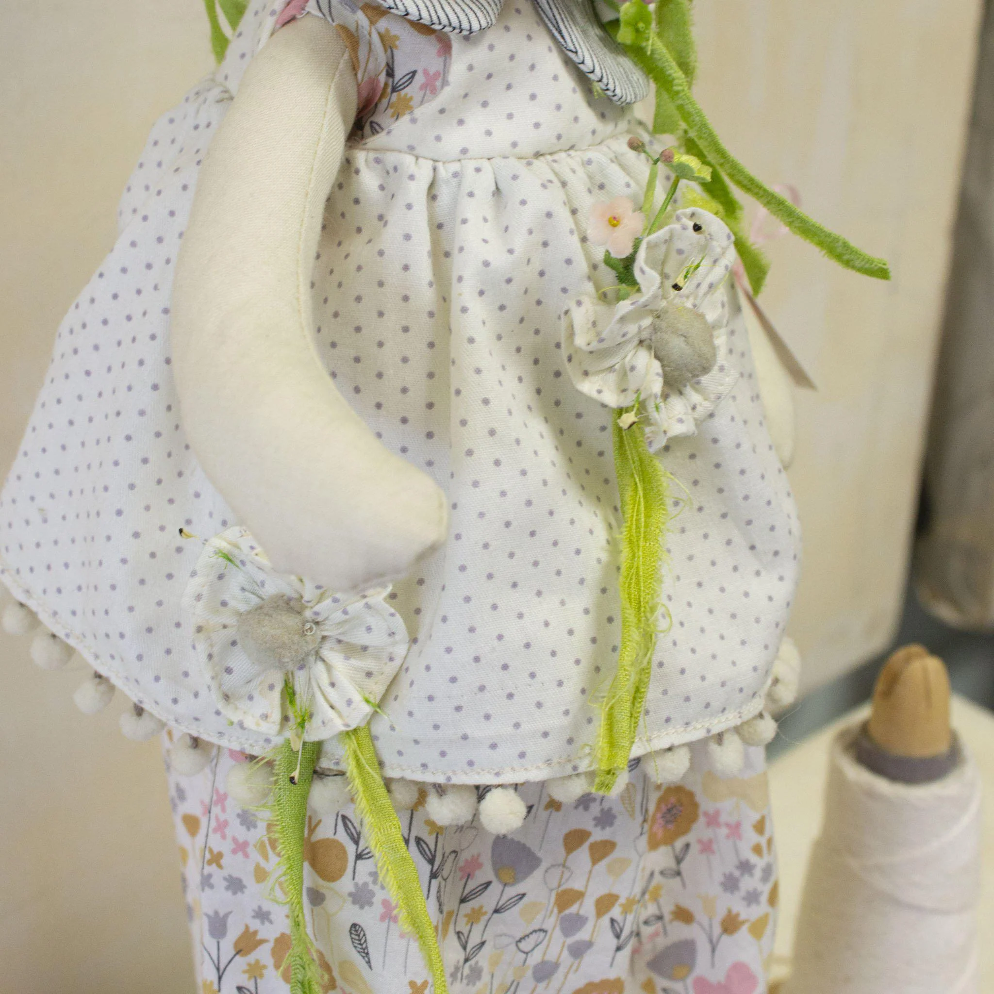 RETIRED - Hutch Studio - Tall Tillie - One Of A Kind Bunny - Image 5